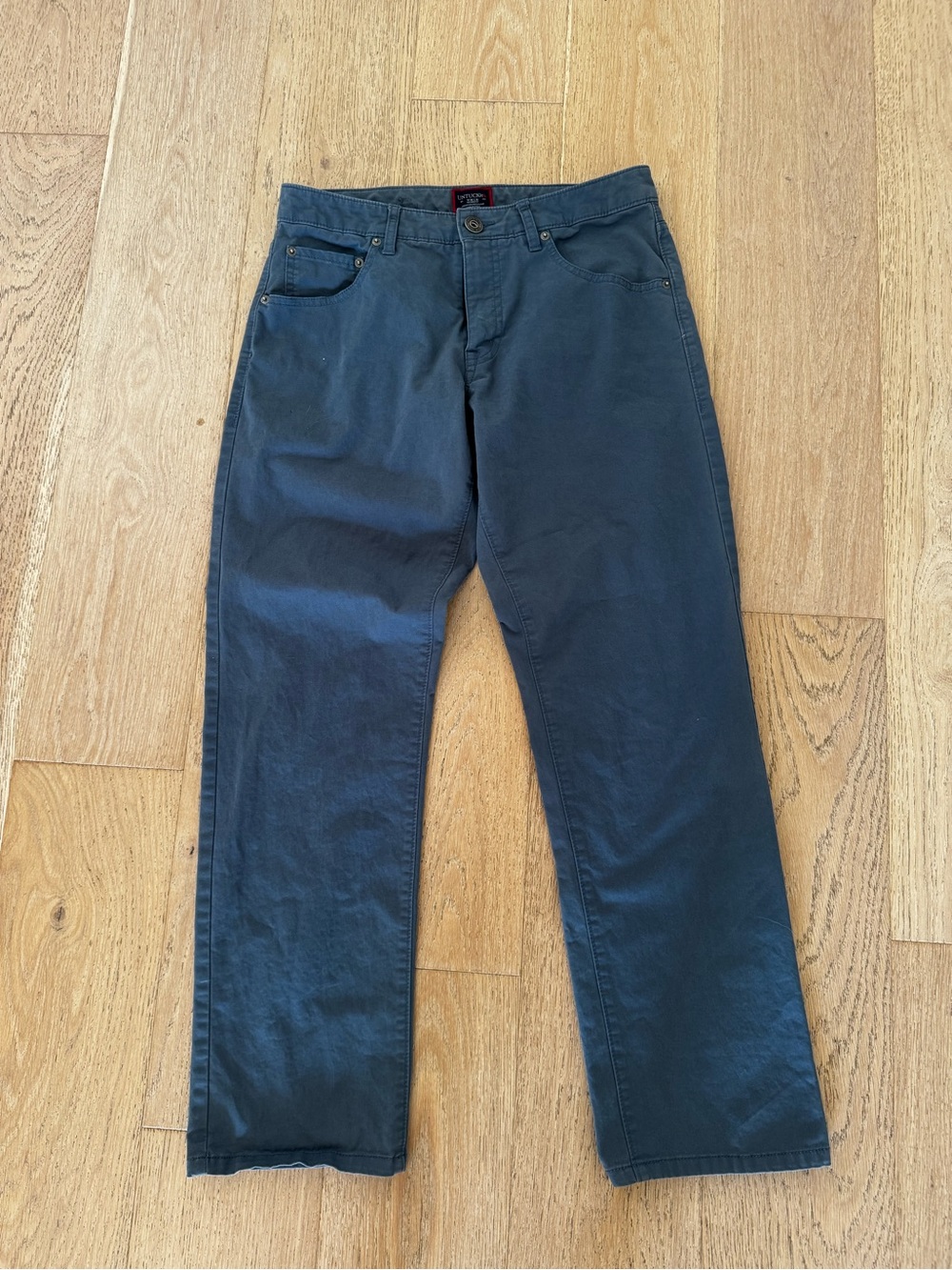 UNTUCKit men’s relaxed fit blue stretch chinos 30x30
